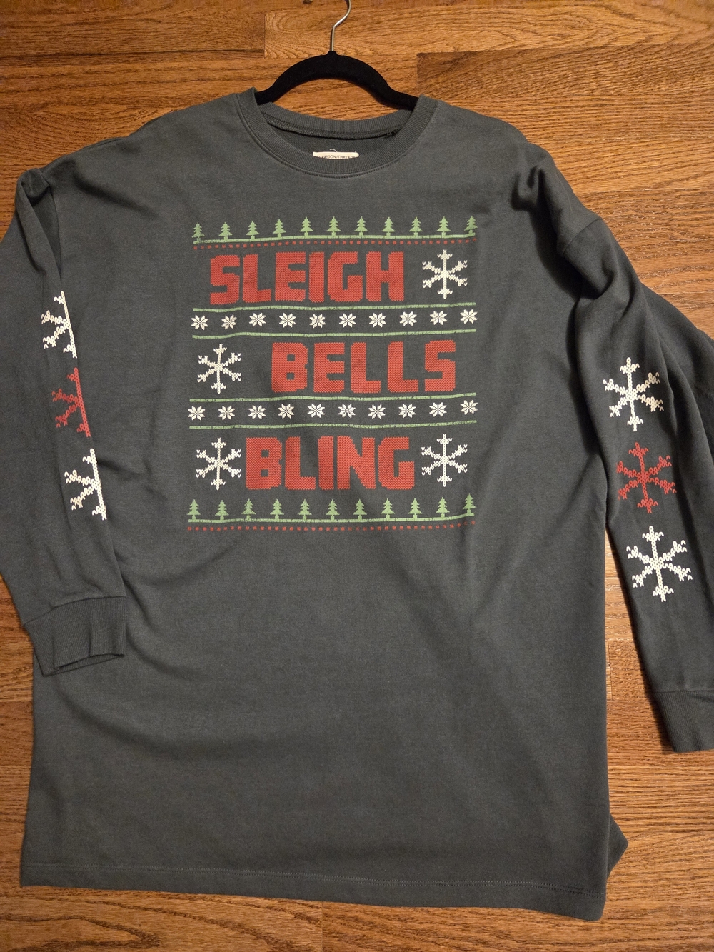 NNT Women's Grayson Threads  'Sleigh Bells Bling' Medium